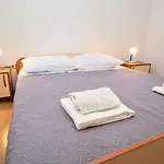 Daniela ゲストハウス 3*
