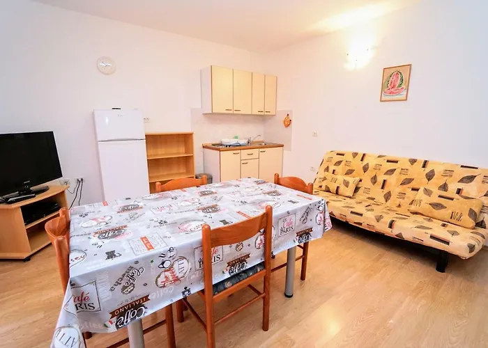 Guest house Daniela 3*