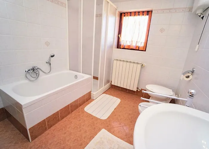 Gostinjska kuća Daniela 3*