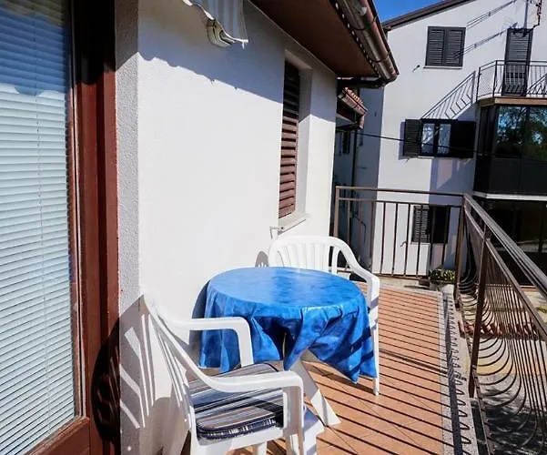 Daniela Gostinjska kuća 3*