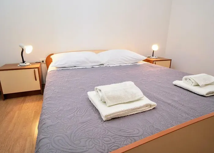 Daniela Gostinjska kuća 3*